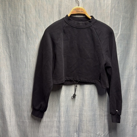 🚩 Kuwalla Black Cropped Sweatshirt size extra small - Picture 2 of 7